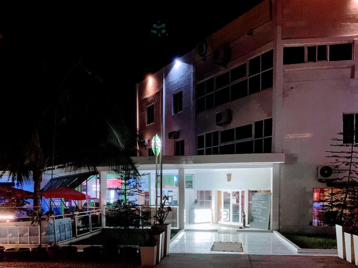 Woodpecker Resort Hotel 반줄 외부 사진