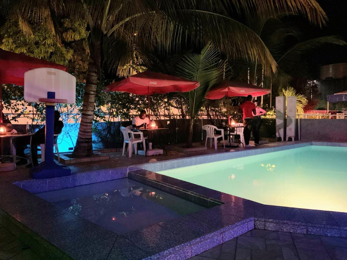 Woodpecker Resort Hotel 반줄 외부 사진