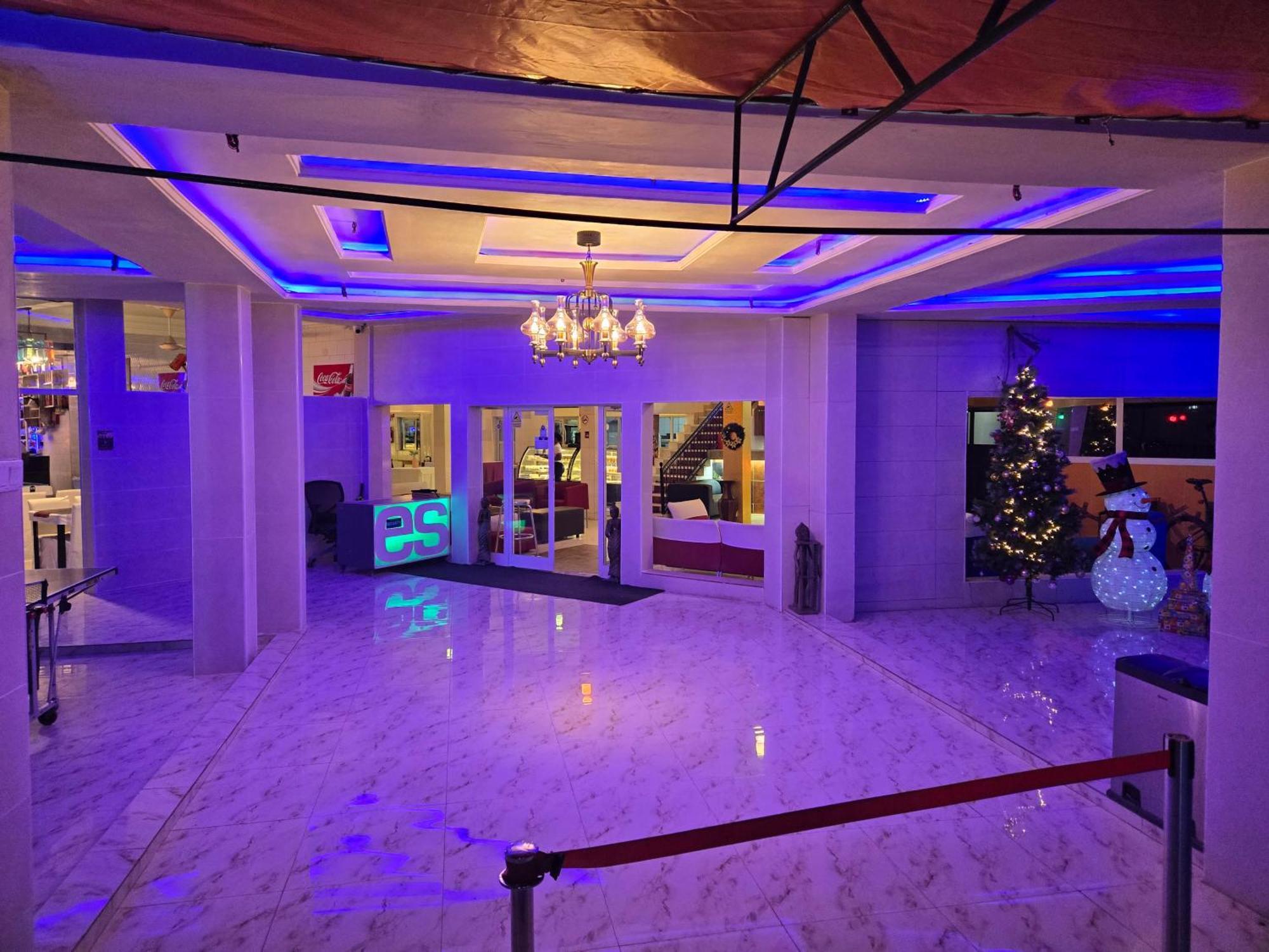 Woodpecker Resort Hotel 반줄 외부 사진